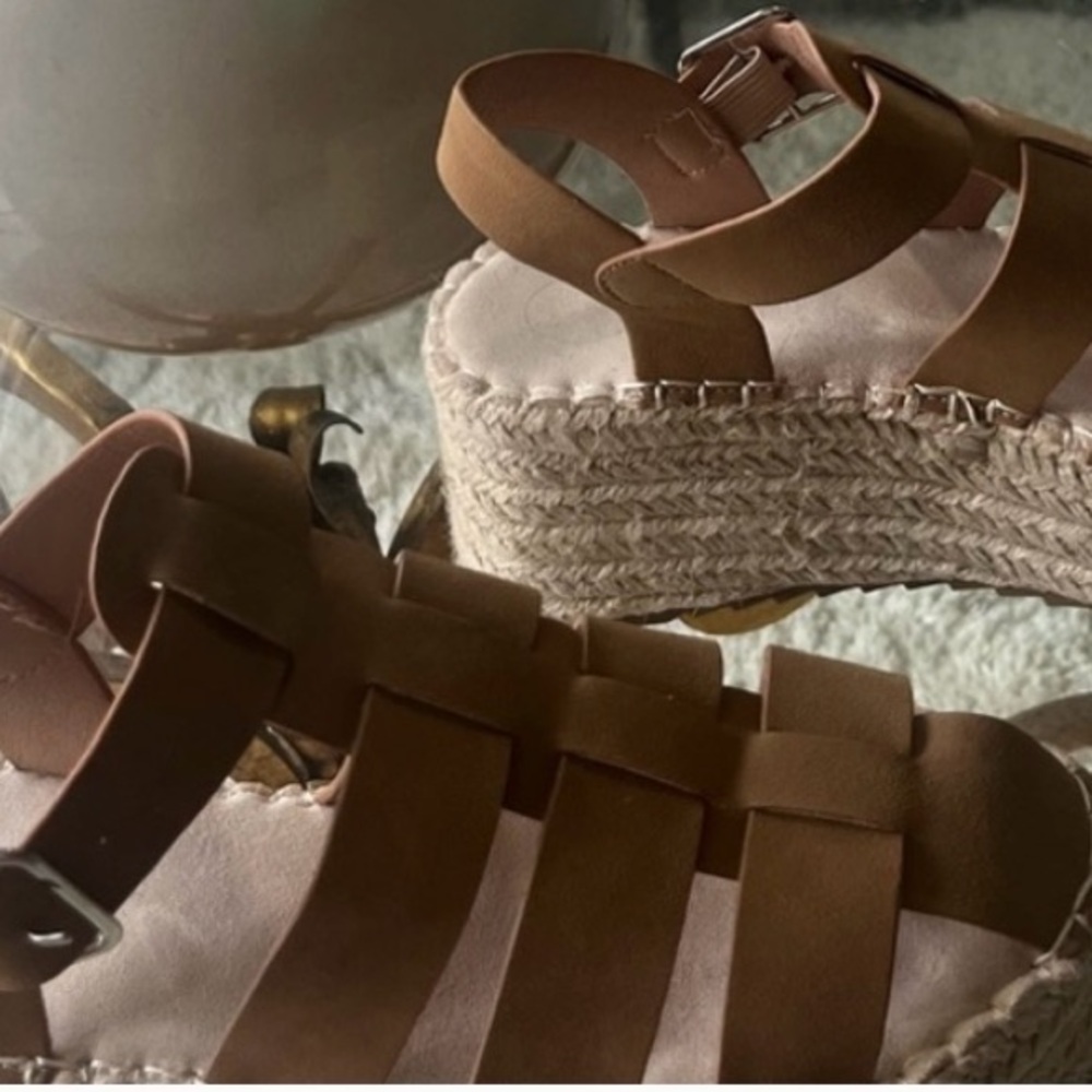 Pifia Tan Espadrille Shoes with Woven Design sz 7 - Picture 5 of 5